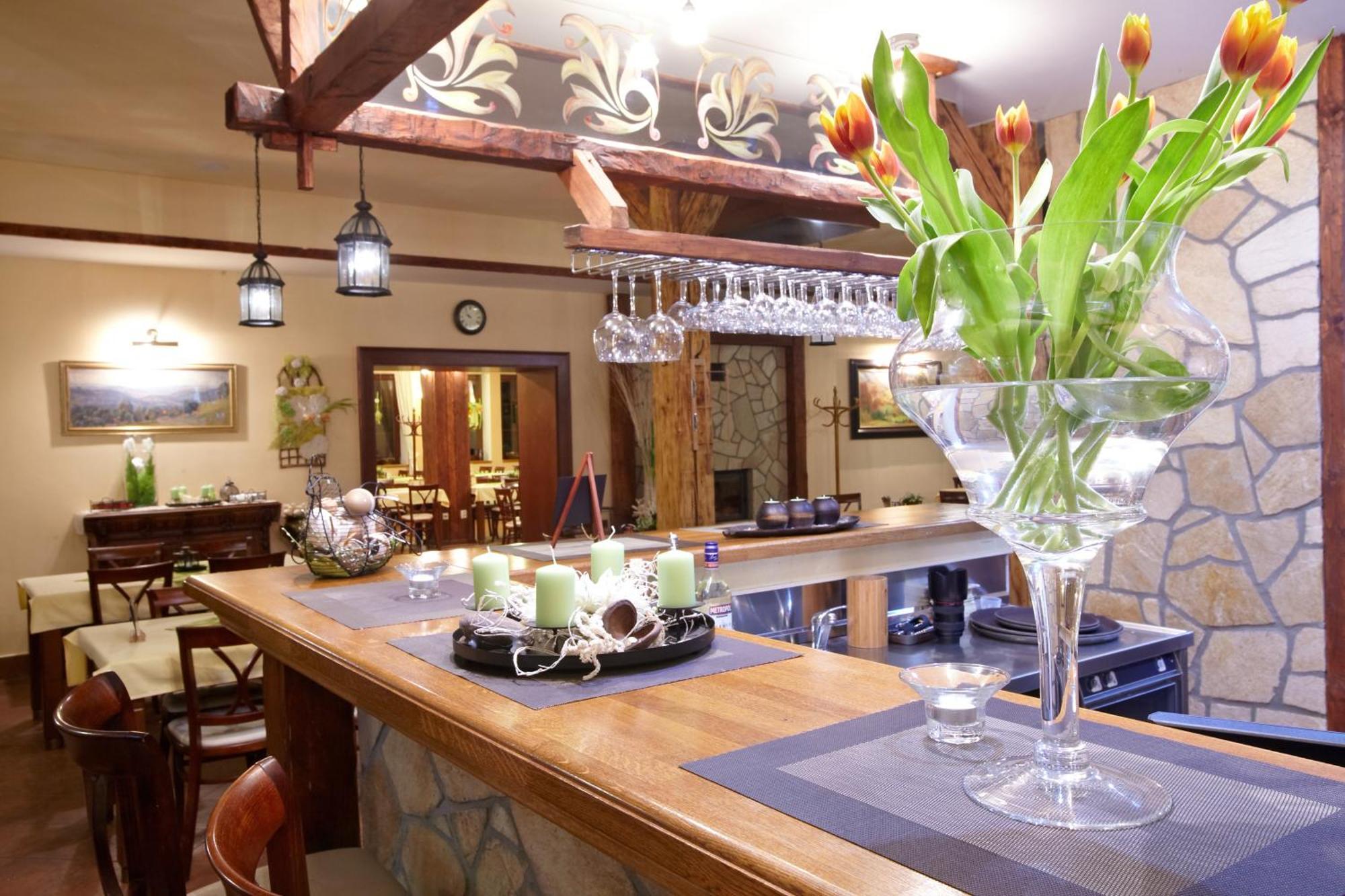 Penzion A Restaurace Stare Casy Горни-Бечва Экстерьер фото